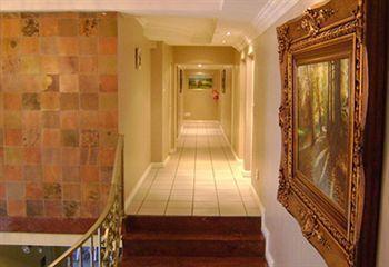 Lodge Savoy *